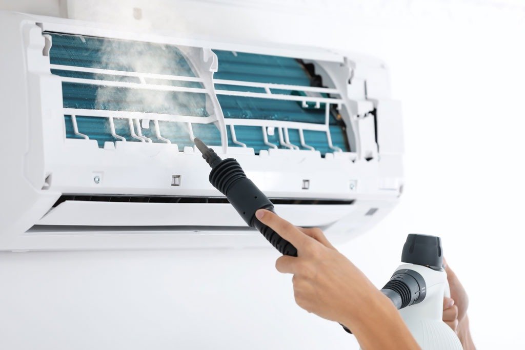 AC Servicing in Dubai